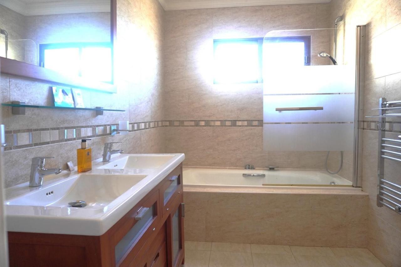 Villa Seaview Suncoast Luxury Málaga Dış mekan fotoğraf